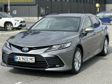 Тойота Камри 2024 в Киеве на Automoto.ua Серый Тойота Камри, объемом двигателя 2.5 л и пробегом 25 тыс. км за 35990 $, фото 1 на Automoto.ua