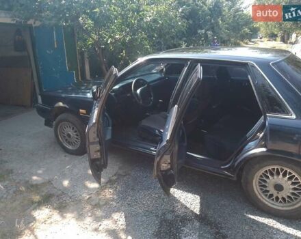 Синий Тойота Камри, объемом двигателя 0 л и пробегом 285 тыс. км за 700 $, фото 1 на Automoto.ua