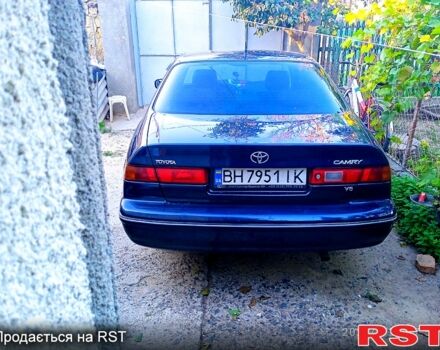 Синій Тойота Камрі, об'ємом двигуна 3 л та пробігом 200000 тис. км за 4000 $, фото 4 на Automoto.ua