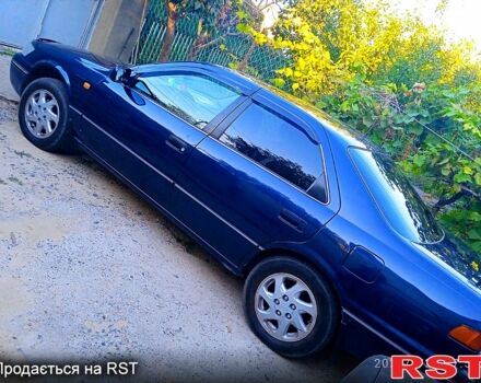 Синій Тойота Камрі, об'ємом двигуна 3 л та пробігом 200000 тис. км за 4000 $, фото 3 на Automoto.ua