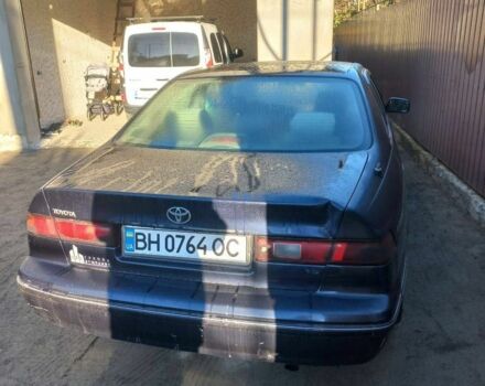 Синій Тойота Камрі, об'ємом двигуна 3 л та пробігом 390 тис. км за 2550 $, фото 2 на Automoto.ua