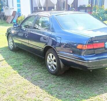 Синий Тойота Камри, объемом двигателя 2.16 л и пробегом 366 тыс. км за 4100 $, фото 5 на Automoto.ua