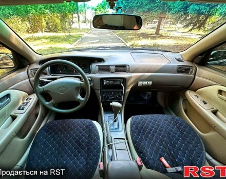 Тойота Камри 2000 в Одессе на Automoto.ua Синий Тойота Камри, объемом двигателя 2.2 л и пробегом 327 тыс. км за 3500 $, фото 5 на Automoto.ua