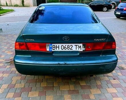 Синий Тойота Камри, объемом двигателя 2.2 л и пробегом 326 тыс. км за 3400 $, фото 2 на Automoto.ua
