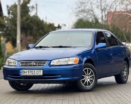 Синій Тойота Камрі, об'ємом двигуна 2.2 л та пробігом 290 тис. км за 3800 $, фото 1 на Automoto.ua