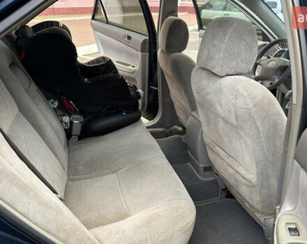 Синій Тойота Камрі, об'ємом двигуна 3 л та пробігом 415 тис. км за 5900 $, фото 6 на Automoto.ua