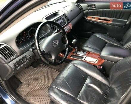 Синій Тойота Камрі, об'ємом двигуна 3 л та пробігом 265 тис. км за 7200 $, фото 53 на Automoto.ua