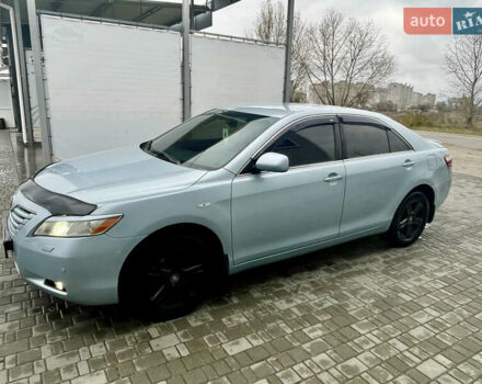 Синий Тойота Камри, объемом двигателя 3.46 л и пробегом 260 тыс. км за 7900 $, фото 3 на Automoto.ua