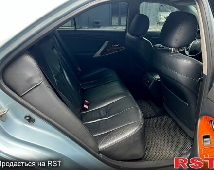 Синий Тойота Камри, объемом двигателя 2.4 л и пробегом 189 тыс. км за 8500 $, фото 3 на Automoto.ua