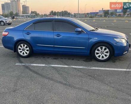 Синий Тойота Камри, объемом двигателя 2.4 л и пробегом 296 тыс. км за 7900 $, фото 2 на Automoto.ua