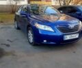 Синий Тойота Камри, объемом двигателя 2.4 л и пробегом 350 тыс. км за 7500 $, фото 1 на Automoto.ua