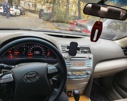 Синий Тойота Камри, объемом двигателя 2.4 л и пробегом 175 тыс. км за 6800 $, фото 1 на Automoto.ua