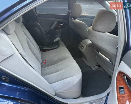 Синий Тойота Камри, объемом двигателя 2.4 л и пробегом 280 тыс. км за 8600 $, фото 8 на Automoto.ua