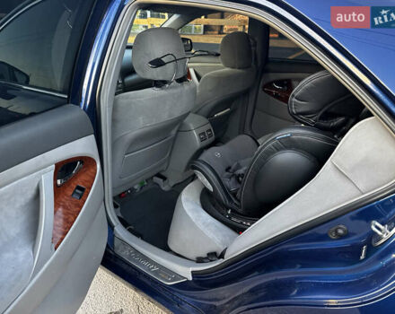 Синий Тойота Камри, объемом двигателя 2.4 л и пробегом 280 тыс. км за 8600 $, фото 9 на Automoto.ua