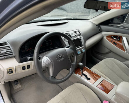 Синій Тойота Камрі, об'ємом двигуна 2.4 л та пробігом 106 тис. км за 9300 $, фото 16 на Automoto.ua