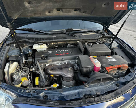 Синий Тойота Камри, объемом двигателя 2.4 л и пробегом 280 тыс. км за 8600 $, фото 13 на Automoto.ua