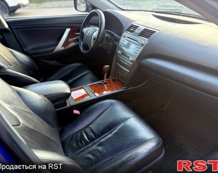 Синий Тойота Камри, объемом двигателя 3.5 л и пробегом 250 тыс. км за 6500 $, фото 2 на Automoto.ua