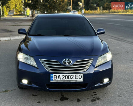 Синий Тойота Камри, объемом двигателя 2.4 л и пробегом 280 тыс. км за 8600 $, фото 1 на Automoto.ua