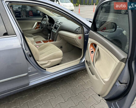 Синій Тойота Камрі, об'ємом двигуна 2.4 л та пробігом 106 тис. км за 9300 $, фото 33 на Automoto.ua