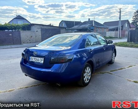 Синий Тойота Камри, объемом двигателя 3.5 л и пробегом 250 тыс. км за 6500 $, фото 1 на Automoto.ua