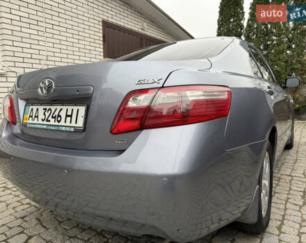 Синий Тойота Камри, объемом двигателя 2.4 л и пробегом 106 тыс. км за 9999 $, фото 13 на Automoto.ua