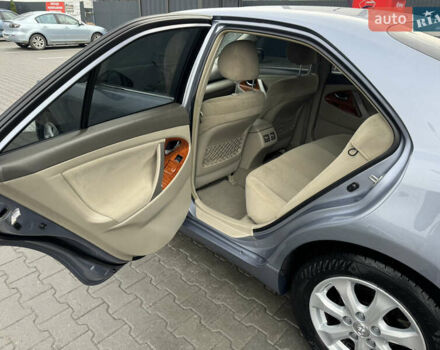 Синій Тойота Камрі, об'ємом двигуна 2.4 л та пробігом 106 тис. км за 9300 $, фото 26 на Automoto.ua
