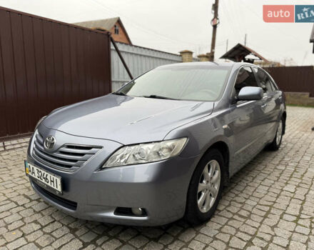 Синий Тойота Камри, объемом двигателя 2.4 л и пробегом 106 тыс. км за 9999 $, фото 7 на Automoto.ua
