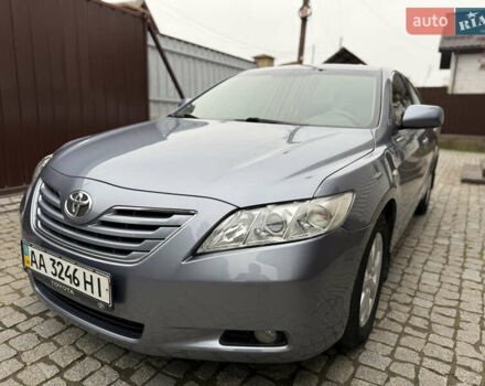 Синий Тойота Камри, объемом двигателя 2.4 л и пробегом 106 тыс. км за 9999 $, фото 8 на Automoto.ua