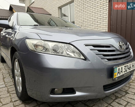 Синий Тойота Камри, объемом двигателя 2.4 л и пробегом 106 тыс. км за 9999 $, фото 3 на Automoto.ua