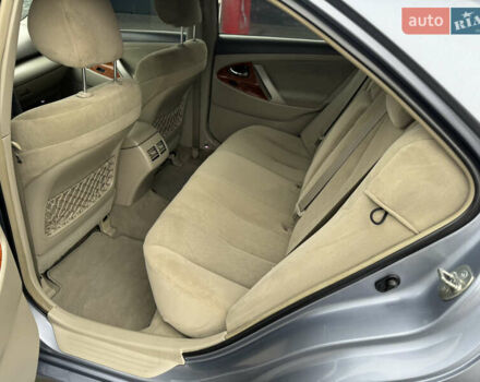 Синій Тойота Камрі, об'ємом двигуна 2.4 л та пробігом 106 тис. км за 9300 $, фото 27 на Automoto.ua