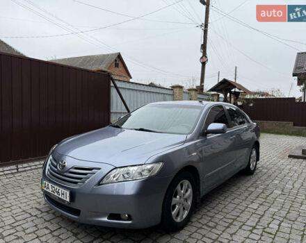 Синий Тойота Камри, объемом двигателя 2.4 л и пробегом 106 тыс. км за 9999 $, фото 6 на Automoto.ua