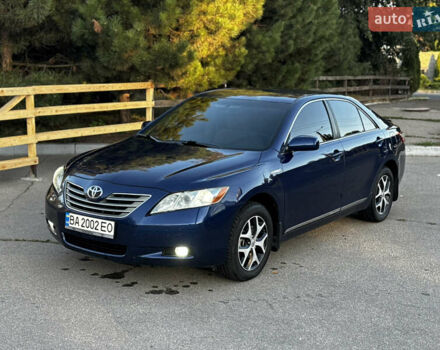 Синий Тойота Камри, объемом двигателя 2.4 л и пробегом 280 тыс. км за 8600 $, фото 2 на Automoto.ua