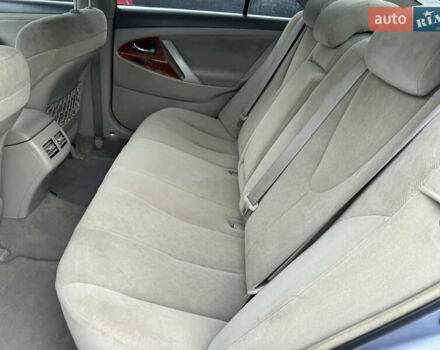 Синій Тойота Камрі, об'ємом двигуна 2.4 л та пробігом 106 тис. км за 9300 $, фото 28 на Automoto.ua