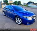 Синий Тойота Камри, объемом двигателя 2.4 л и пробегом 295 тыс. км за 8850 $, фото 1 на Automoto.ua
