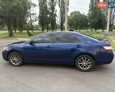 Синій Тойота Камрі, об'ємом двигуна 2.4 л та пробігом 275 тис. км за 9400 $, фото 1 на Automoto.ua