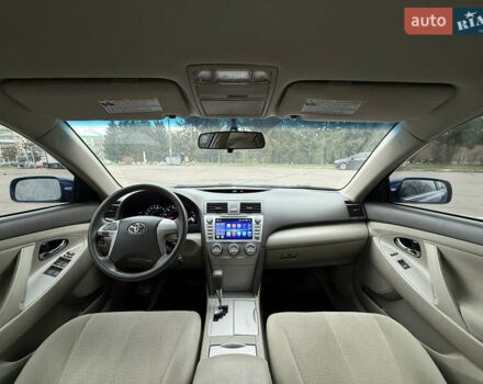 Синій Тойота Камрі, об'ємом двигуна 2.5 л та пробігом 205 тис. км за 8800 $, фото 28 на Automoto.ua