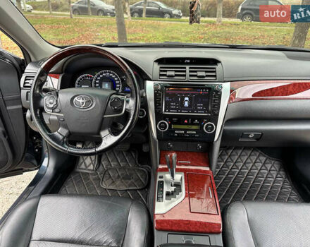 Синій Тойота Камрі, об'ємом двигуна 2.5 л та пробігом 183 тис. км за 11700 $, фото 31 на Automoto.ua