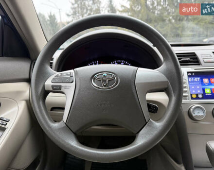 Синій Тойота Камрі, об'ємом двигуна 2.5 л та пробігом 205 тис. км за 8800 $, фото 32 на Automoto.ua