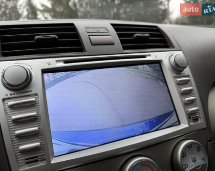 Синій Тойота Камрі, об'ємом двигуна 2.5 л та пробігом 205 тис. км за 8800 $, фото 40 на Automoto.ua