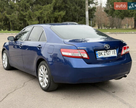 Синій Тойота Камрі, об'ємом двигуна 2.5 л та пробігом 205 тис. км за 8800 $, фото 9 на Automoto.ua