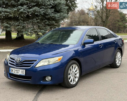 Синій Тойота Камрі, об'ємом двигуна 2.5 л та пробігом 205 тис. км за 8800 $, фото 4 на Automoto.ua