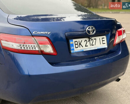 Синій Тойота Камрі, об'ємом двигуна 2.5 л та пробігом 205 тис. км за 8800 $, фото 12 на Automoto.ua