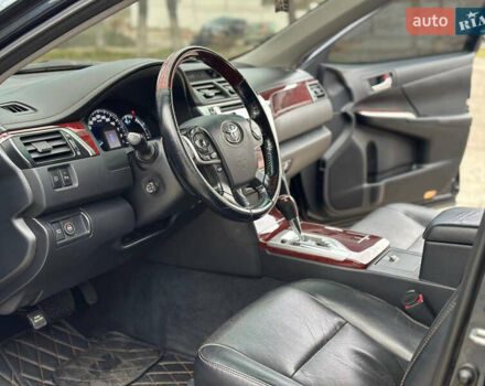Синій Тойота Камрі, об'ємом двигуна 2.5 л та пробігом 183 тис. км за 11700 $, фото 10 на Automoto.ua