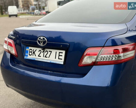 Синій Тойота Камрі, об'ємом двигуна 2.5 л та пробігом 205 тис. км за 8800 $, фото 27 на Automoto.ua