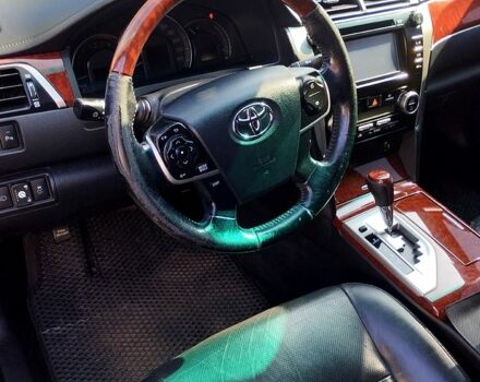 Синій Тойота Камрі, об'ємом двигуна 2.5 л та пробігом 285 тис. км за 9800 $, фото 5 на Automoto.ua