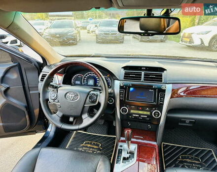 Синій Тойота Камрі, об'ємом двигуна 2.49 л та пробігом 231 тис. км за 12700 $, фото 20 на Automoto.ua