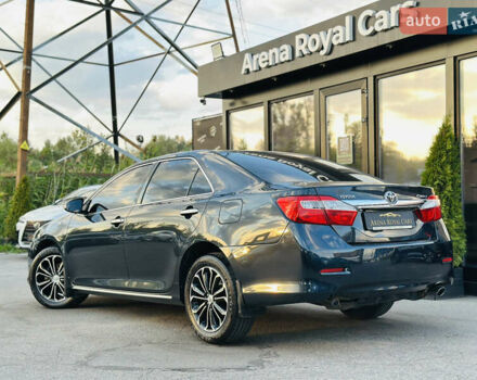 Синій Тойота Камрі, об'ємом двигуна 2.49 л та пробігом 231 тис. км за 12700 $, фото 3 на Automoto.ua