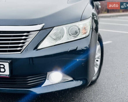 Синій Тойота Камрі, об'ємом двигуна 2.5 л та пробігом 239 тис. км за 14500 $, фото 3 на Automoto.ua