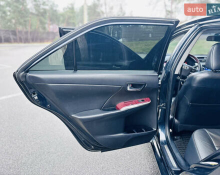 Синій Тойота Камрі, об'ємом двигуна 2.5 л та пробігом 239 тис. км за 14500 $, фото 18 на Automoto.ua