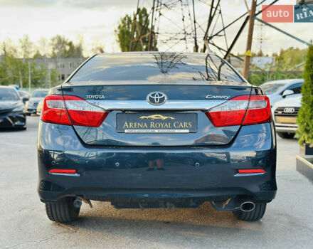 Синій Тойота Камрі, об'ємом двигуна 2.49 л та пробігом 231 тис. км за 12700 $, фото 10 на Automoto.ua